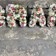 GRAN Open Floral Letter Tribute 