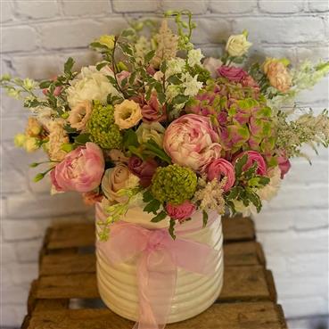 Congratulations flowers and arrangements